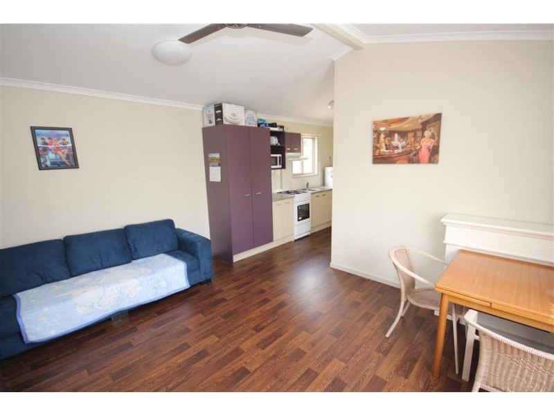 105 Cowper Street, Tenterfield NSW 2372