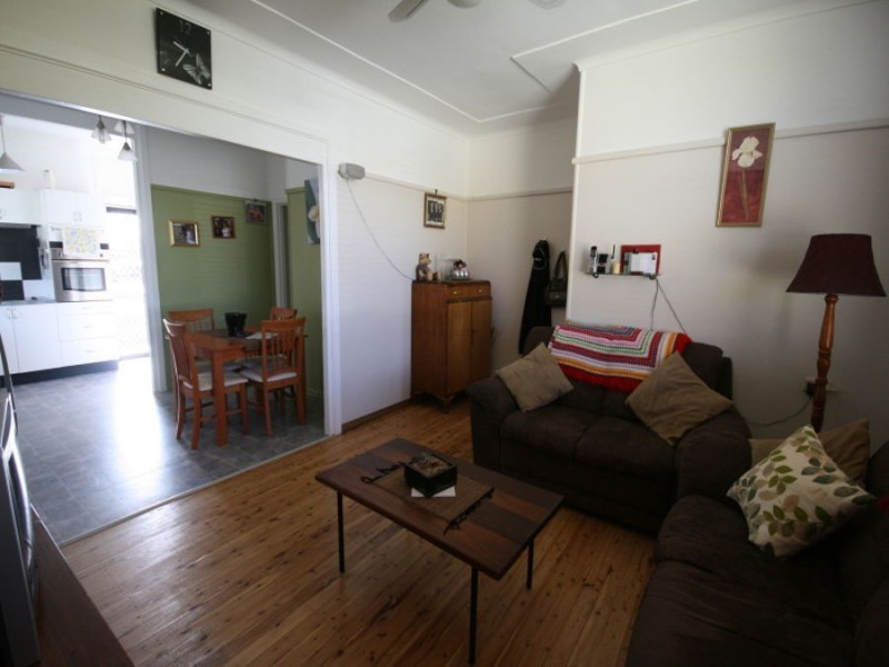 2 Jubilee Street, Tenterfield NSW 2372