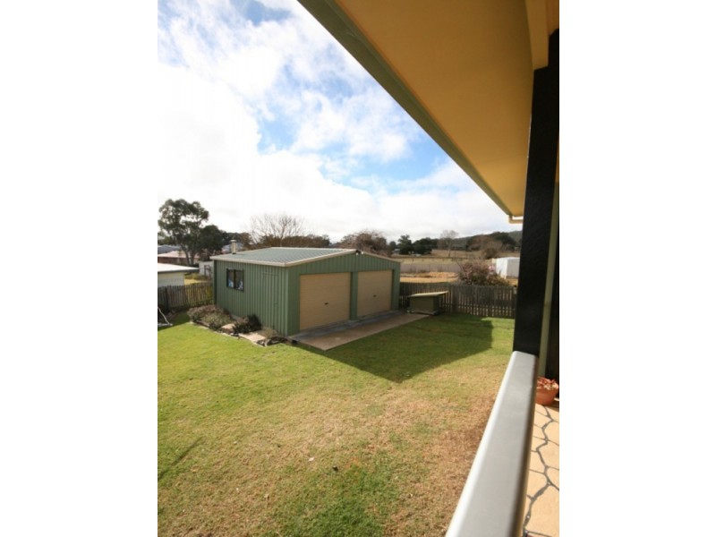 2 Jubilee Street, Tenterfield NSW 2372