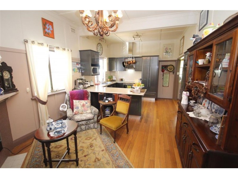 86 High Street, Tenterfield NSW 2372