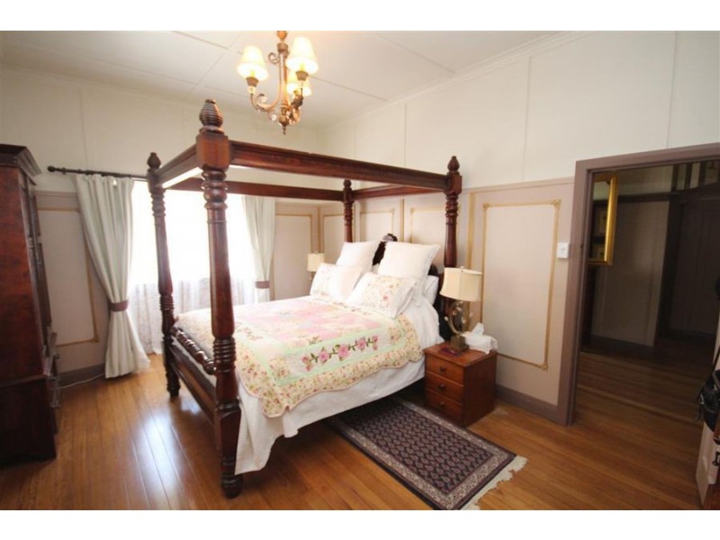 86 High Street, Tenterfield NSW 2372