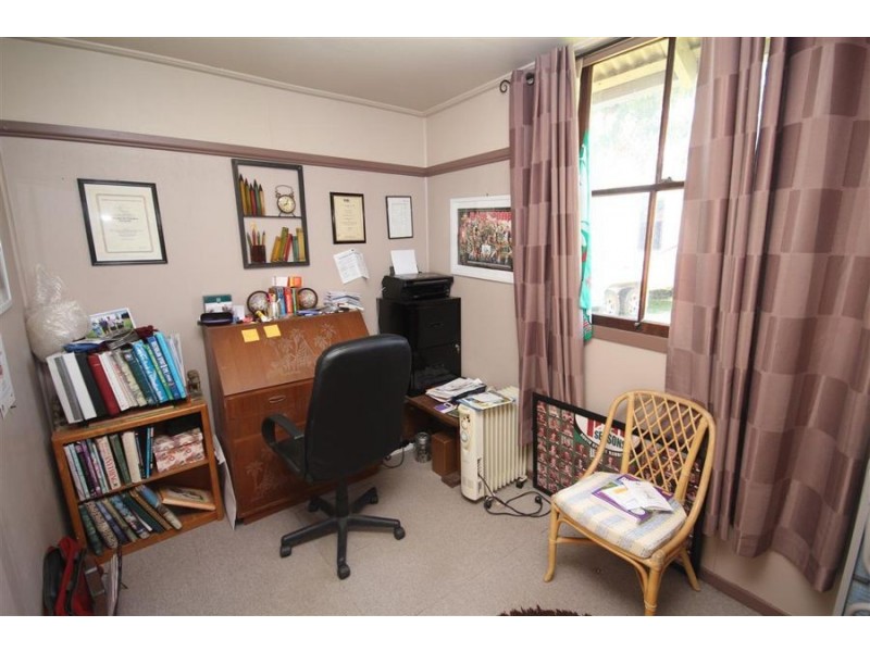 86 High Street, Tenterfield NSW 2372