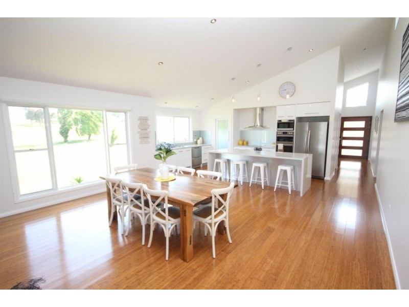 27 Millers Lane, Tenterfield NSW 2372