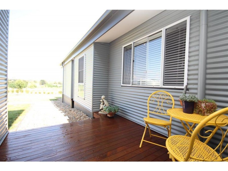 27 Millers Lane, Tenterfield NSW 2372