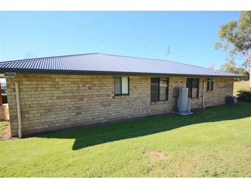 49 Riley Street, Tenterfield NSW 2372