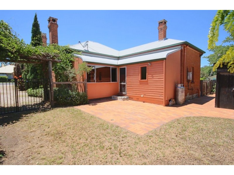 50 Wood Street, Tenterfield NSW 2372
