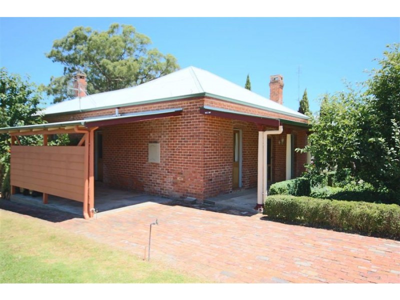 50 Wood Street, Tenterfield NSW 2372