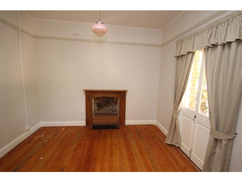 50 Wood Street, Tenterfield NSW 2372