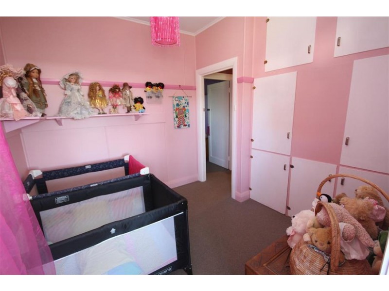 139 Petrie Street, Tenterfield NSW 2372