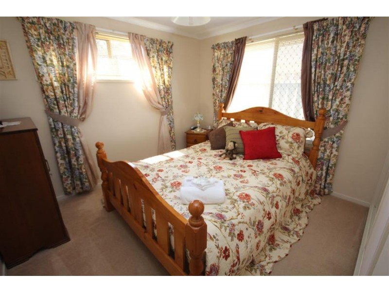 81 Wood Street, Tenterfield NSW 2372