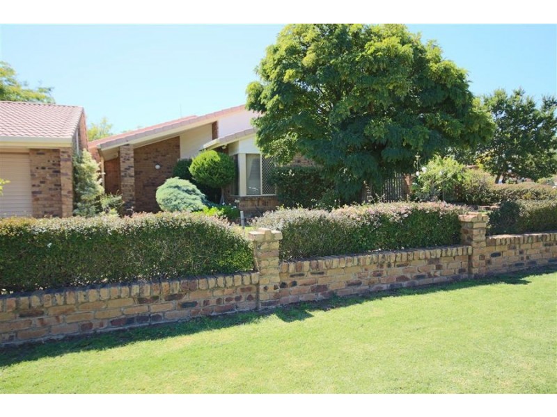 81 Wood Street, Tenterfield NSW 2372