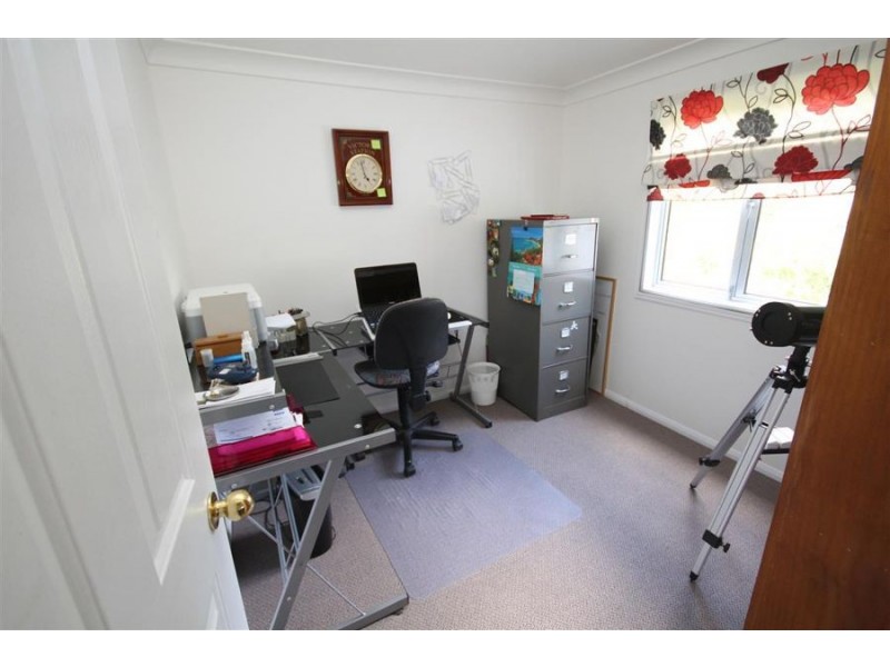 25 Robinson Street, Jennings QLD 4383