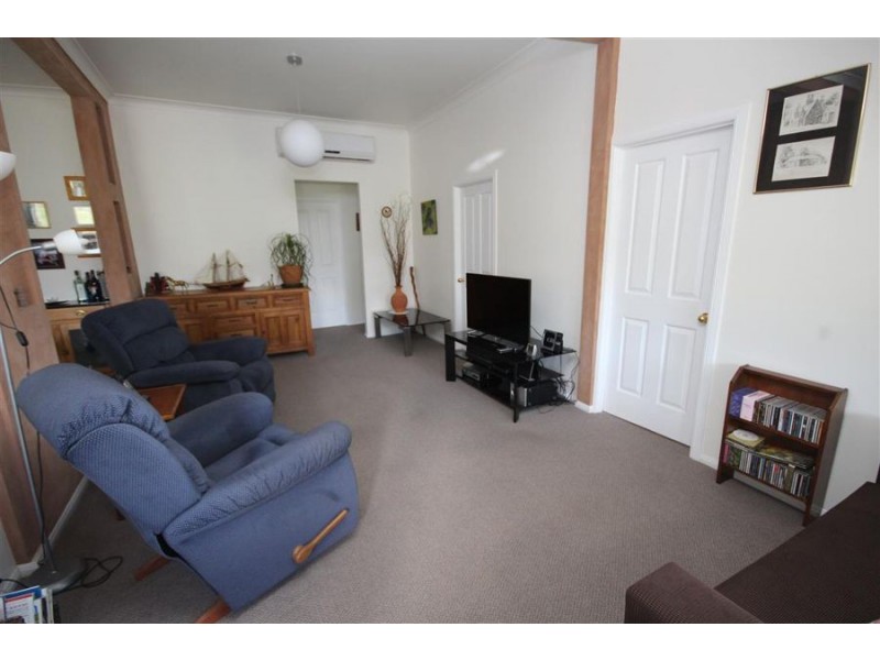 25 Robinson Street, Jennings QLD 4383