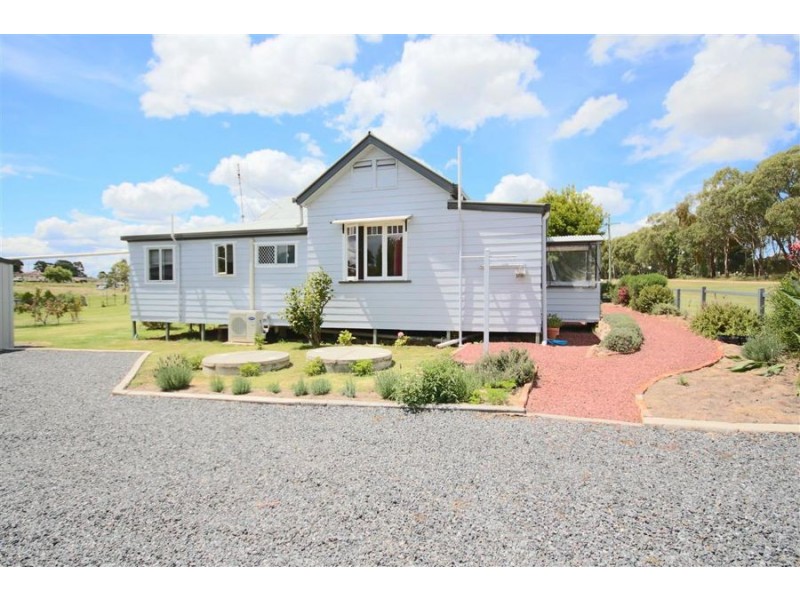 25 Robinson Street, Jennings QLD 4383