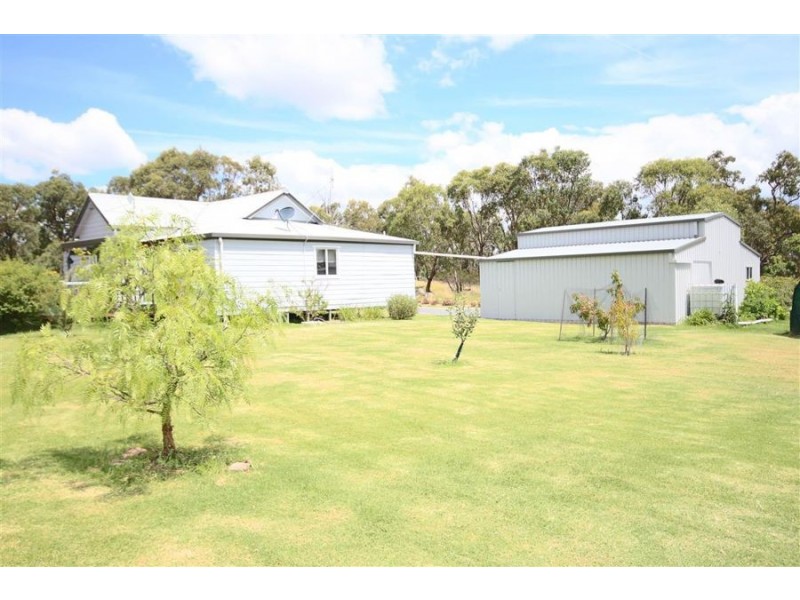 25 Robinson Street, Jennings QLD 4383