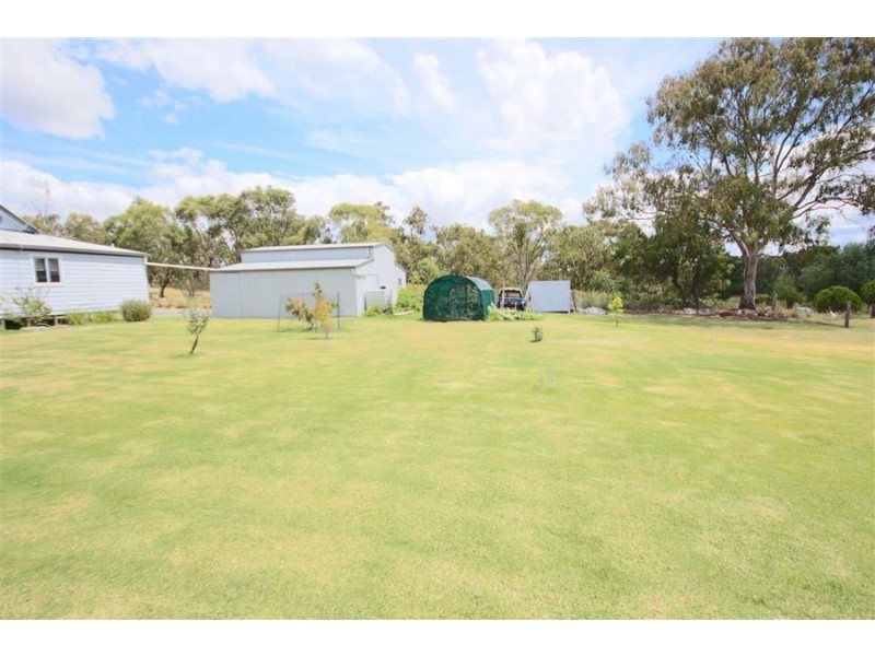 25 Robinson Street, Jennings QLD 4383