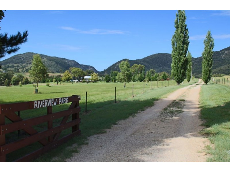 7437 New England Highway, Tenterfield NSW 2372