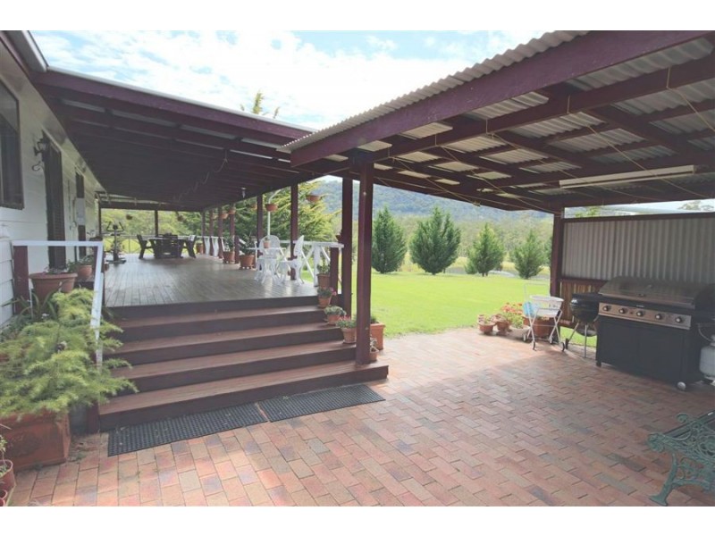 7437 New England Highway, Tenterfield NSW 2372