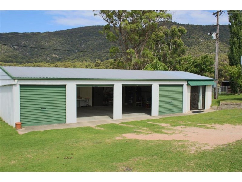 7437 New England Highway, Tenterfield NSW 2372