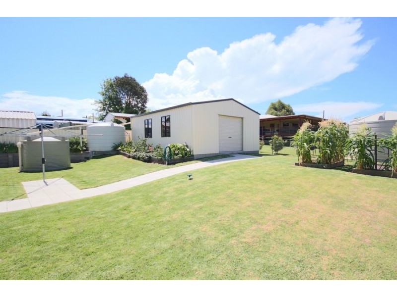 20 Laird Street, Tenterfield NSW 2372