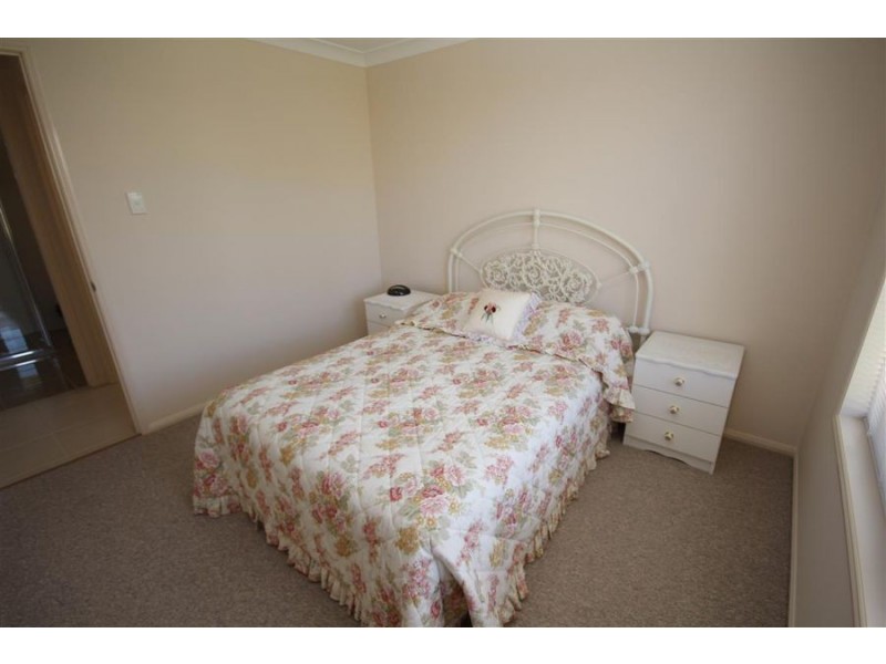 20 Laird Street, Tenterfield NSW 2372