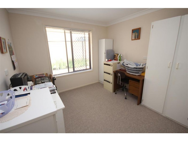 20 Laird Street, Tenterfield NSW 2372