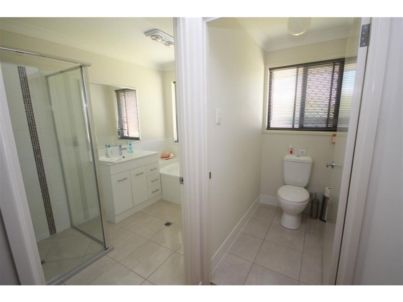 22 Laird Street, Tenterfield NSW 2372