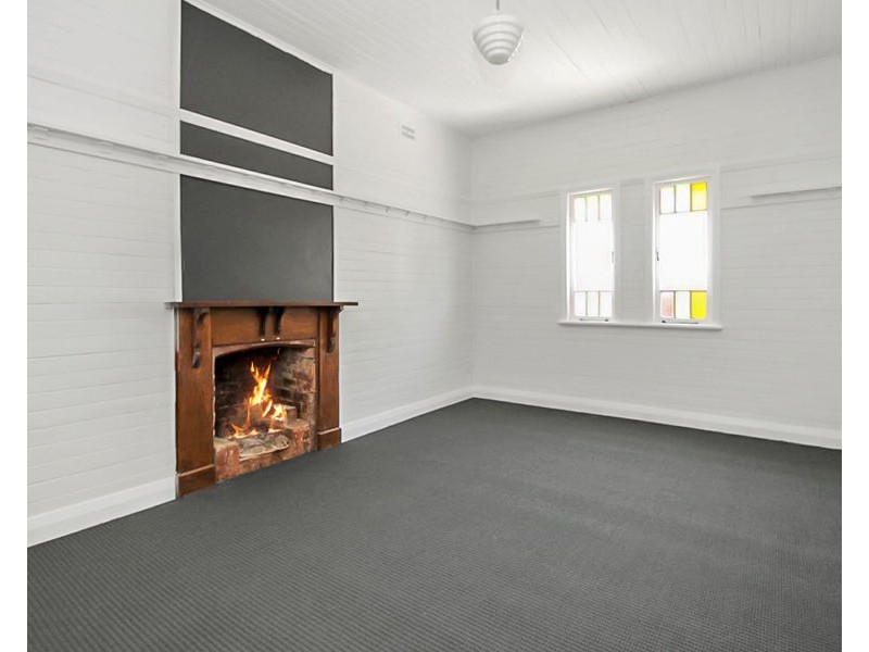 51 Molesworth Street, Tenterfield NSW 2372