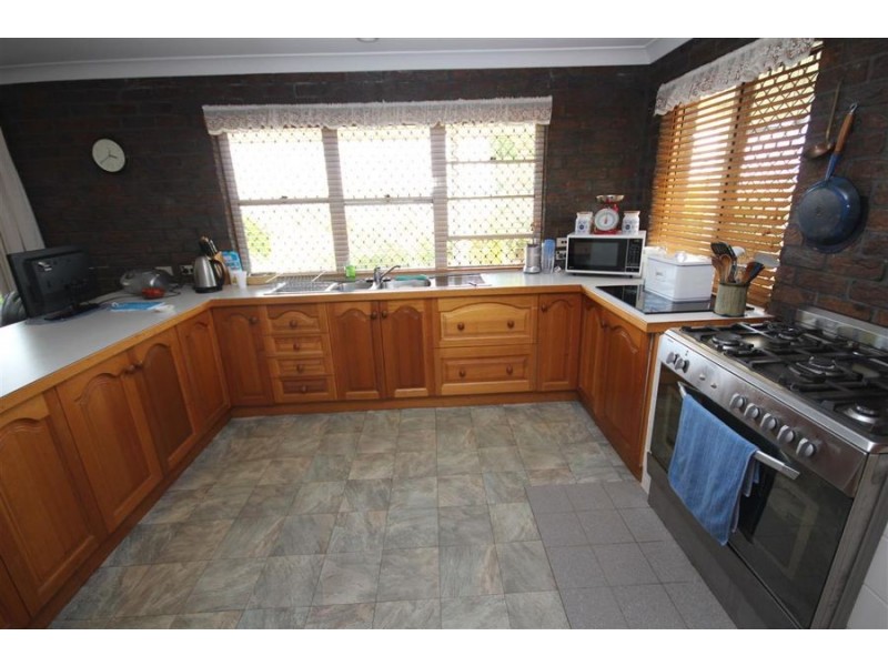 161 Petre Street, Tenterfield NSW 2372