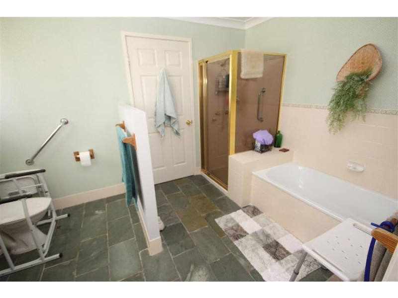 161 Petre Street, Tenterfield NSW 2372