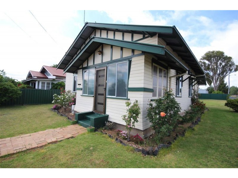 177 Manners Street, Tenterfield NSW 2372