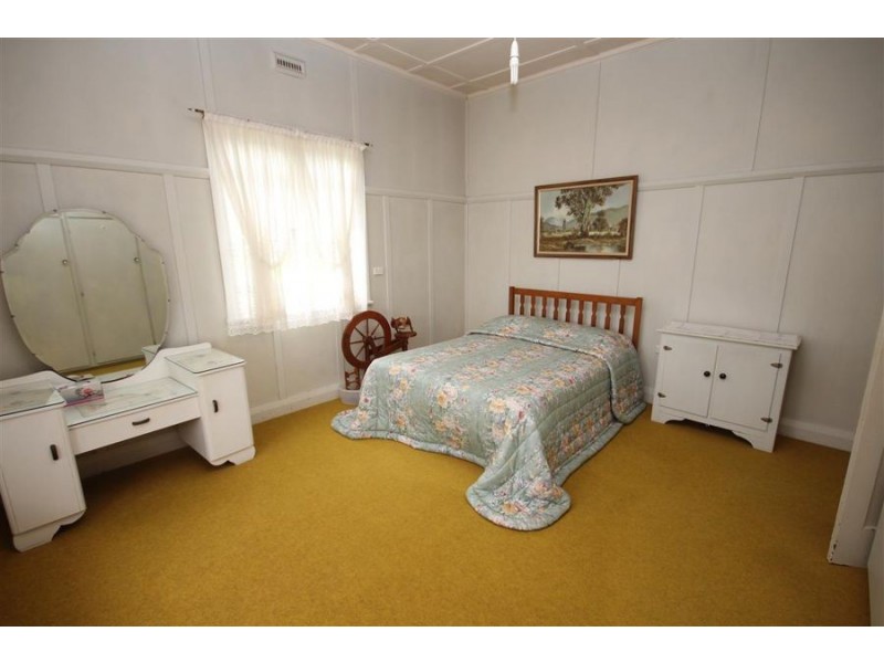 126 Rouse Street, Tenterfield NSW 2372