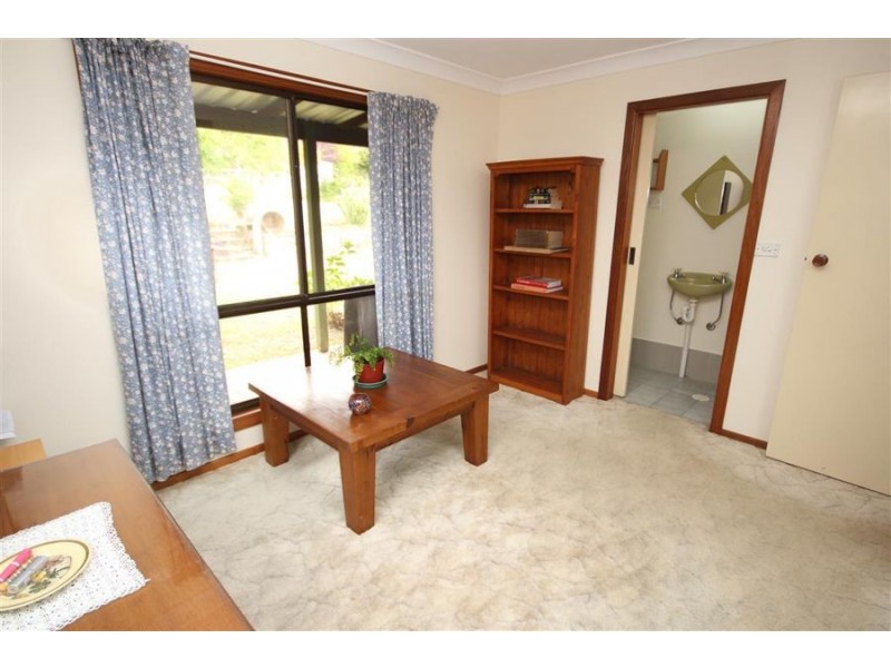59 Riley Street, Tenterfield NSW 2372