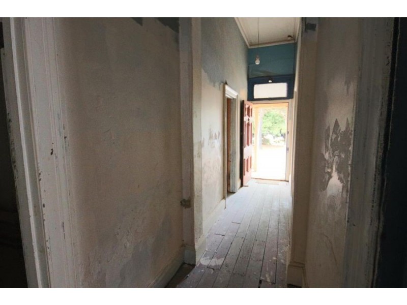 130 Logan Street, Tenterfield NSW 2372