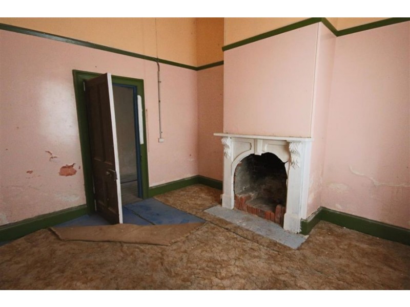 130 Logan Street, Tenterfield NSW 2372