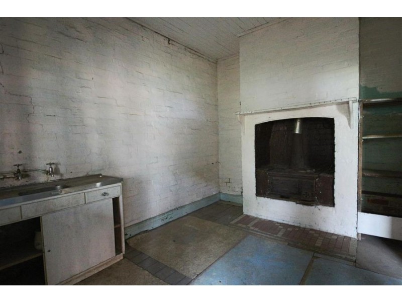 130 Logan Street, Tenterfield NSW 2372