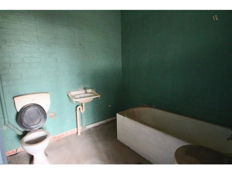 130 Logan Street, Tenterfield NSW 2372