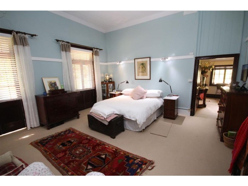 85 Molesworth Street, Tenterfield NSW 2372