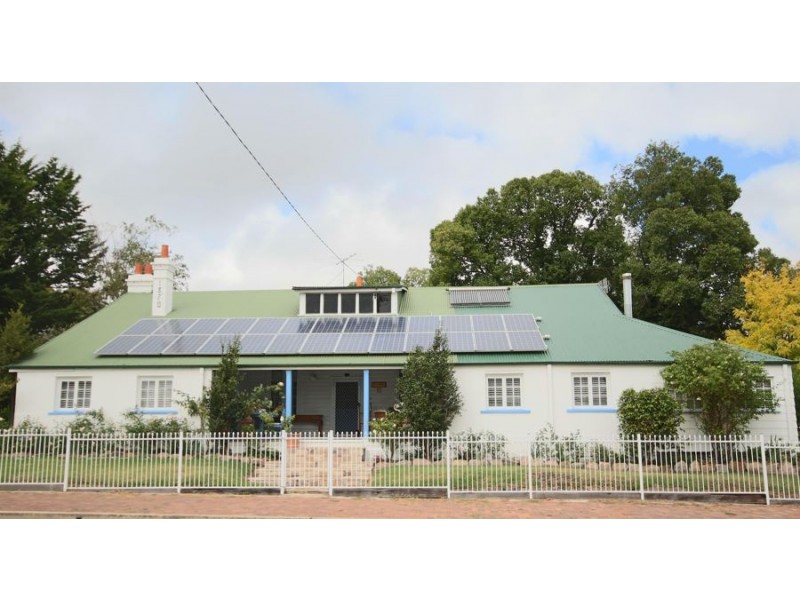 85 Molesworth Street, Tenterfield NSW 2372