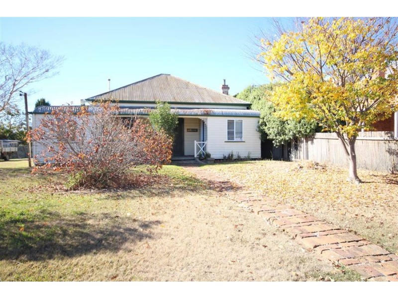 371 Rouse Street, Tenterfield NSW 2372