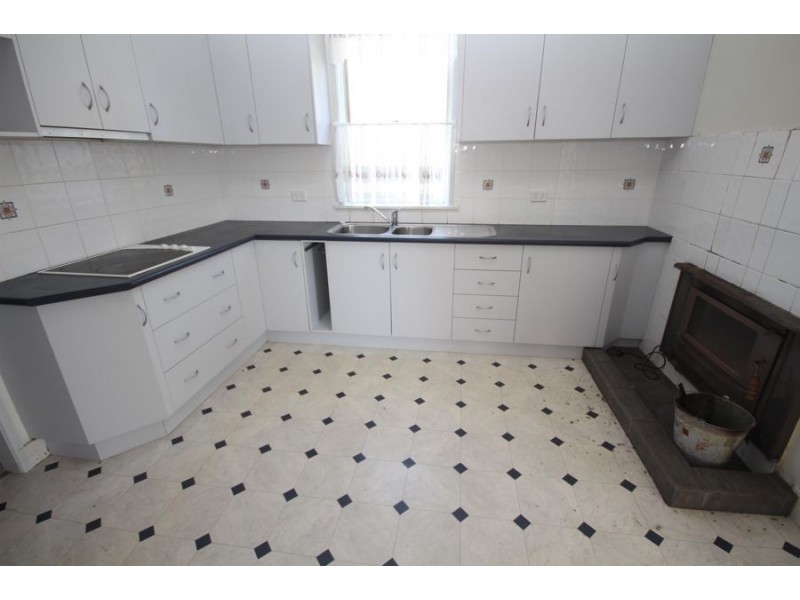 68 Wood Street, Tenterfield NSW 2372