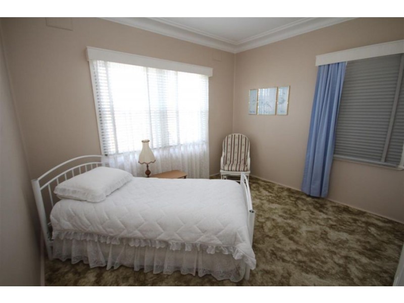 39 Margaret Street, Tenterfield NSW 2372