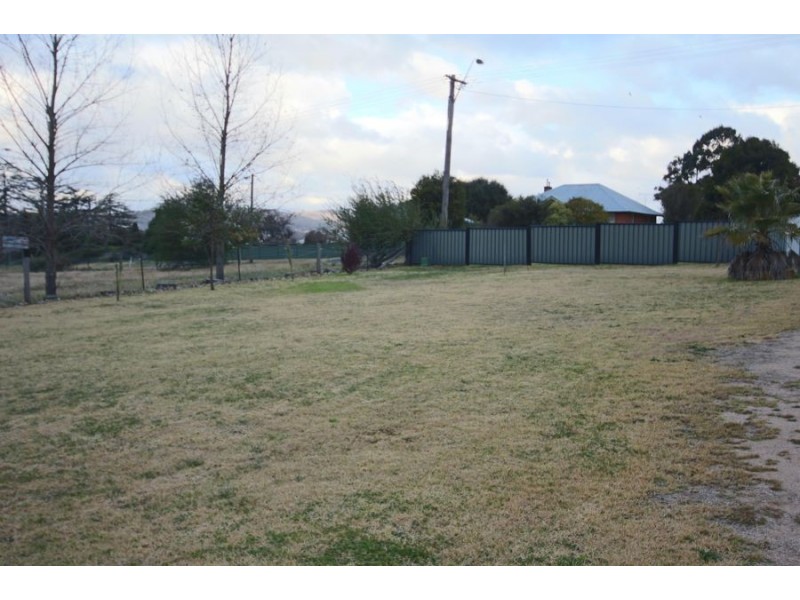84 Cowper Street, Tenterfield NSW 2372