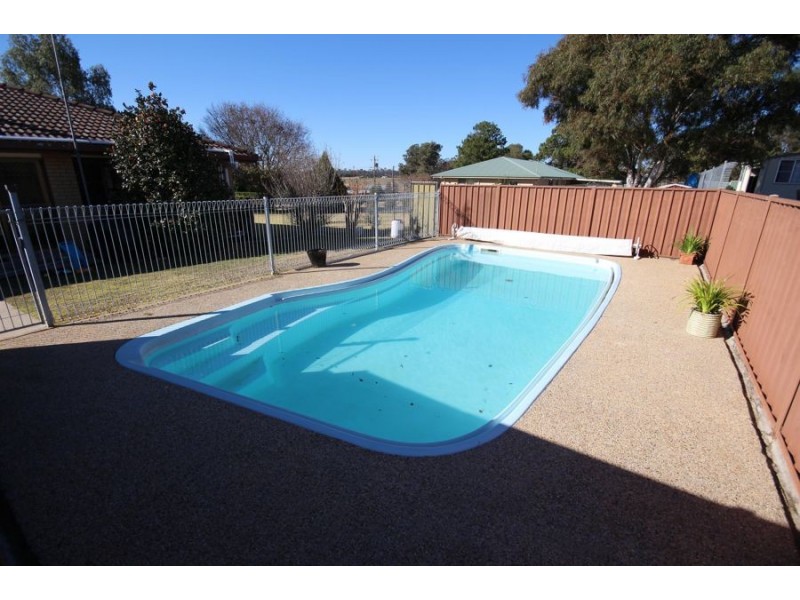 20 Aldershot Road, Tenterfield NSW 2372