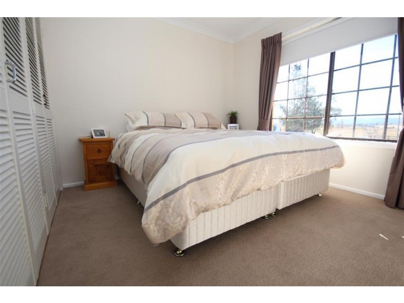 20 Aldershot Road, Tenterfield NSW 2372