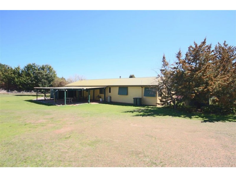 945 Bruxner Way, Tenterfield NSW 2372