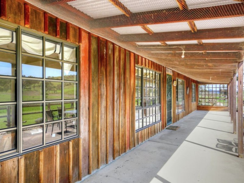 603 Snakes Valley Road, Tenterfield NSW 2372