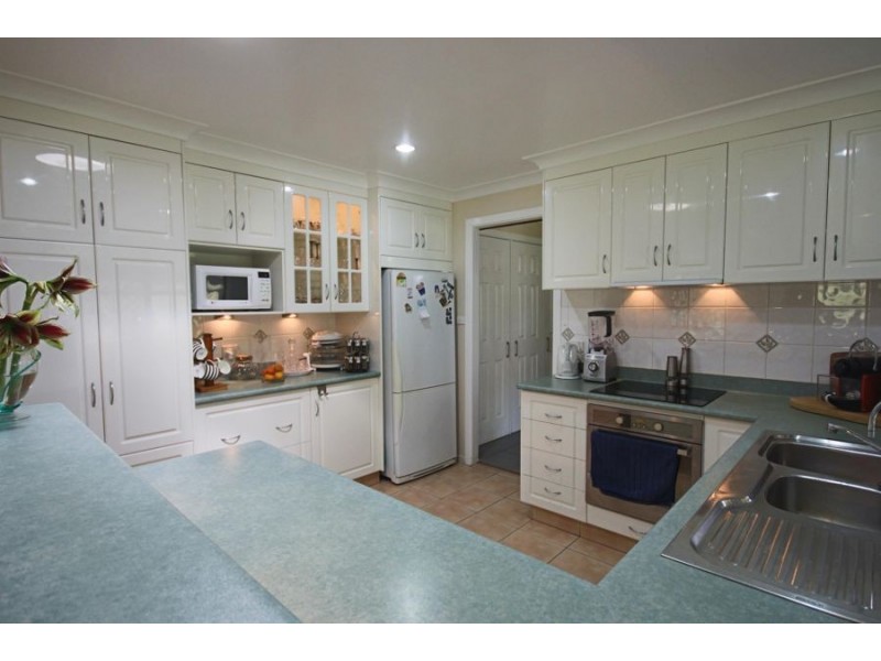 6 Casino Road, Tenterfield NSW 2372