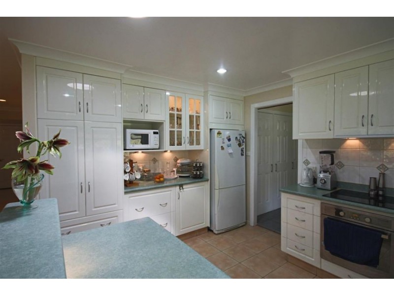 6 Casino Road, Tenterfield NSW 2372