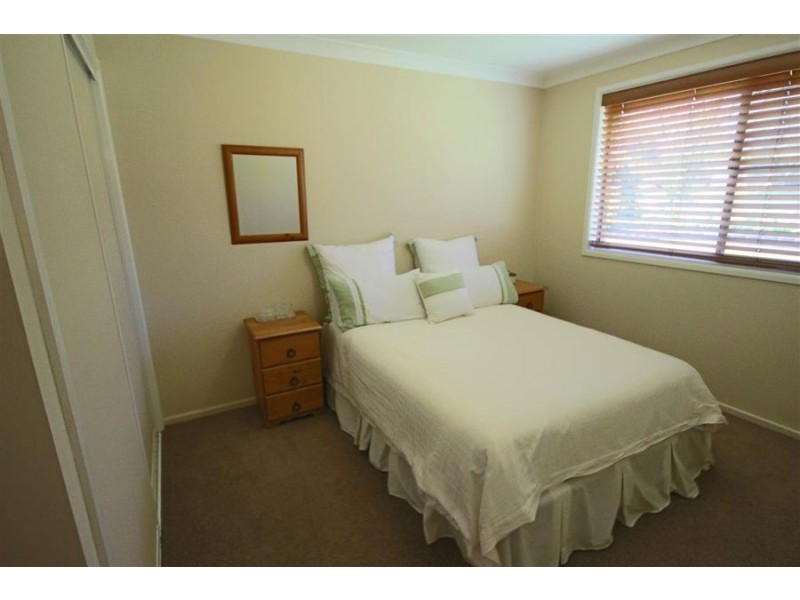 6 Casino Road, Tenterfield NSW 2372